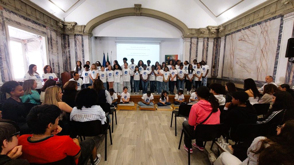 O Centro de Educação e Desenvolvimento Nossa Senhora da Conceição recebeu no dia 15 de maio a visita de Catarina Furtado, Embaixadora da Boa Vontade do Fundo das Nações Unidas para a População (UNFPA), Presidente da Associação Corações com Coroa e autora do livro "Adolescer é fácil, só que não".