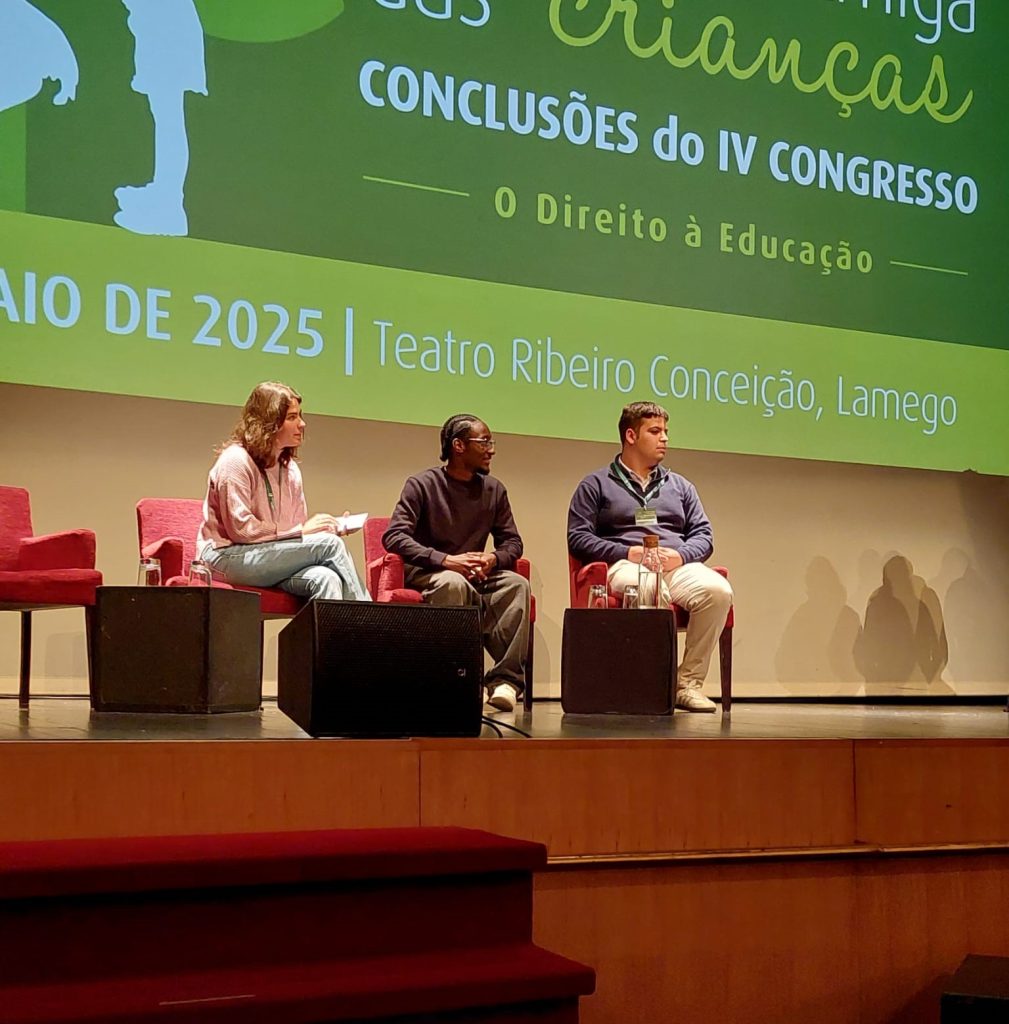 Leonor Fechas, Diretora Executiva do Centro de Educação e Desenvolvimento Santa Catarina, partilhou experiências e o trabalho desenvolvido pela Instituição na sessão “A Escola Inclusiva e a Multiculturalidade”. O evento contou, ainda, com a participação de Sérgio Cotas, educando e representante do Conselho de Jovens da Casa Pia de Lisboa.
