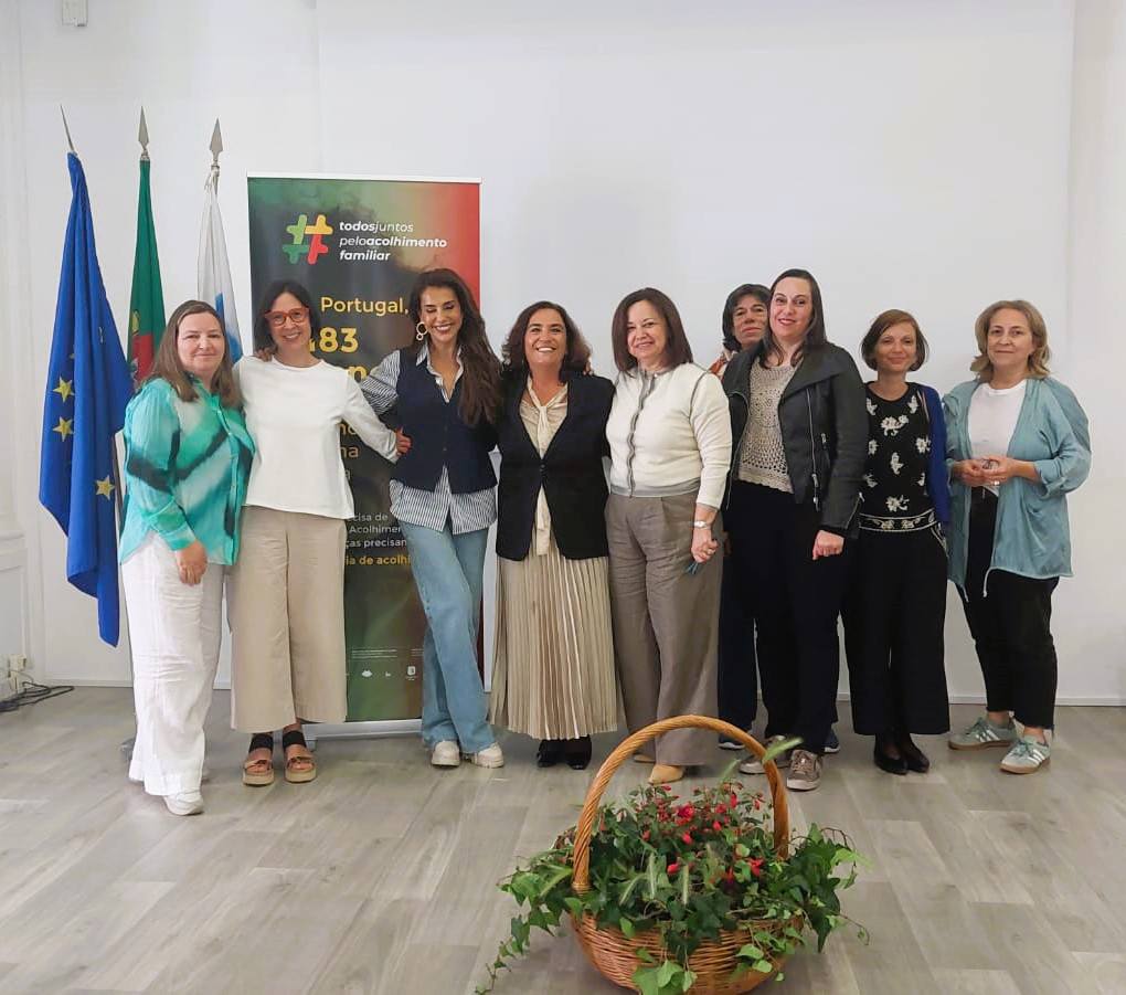 O Centro de Educação e Desenvolvimento Nossa Senhora da Conceição recebeu no dia 15 de maio a visita de Catarina Furtado, Embaixadora da Boa Vontade do Fundo das Nações Unidas para a População (UNFPA), Presidente da Associação Corações com Coroa e autora do livro "Adolescer é fácil, só que não".
