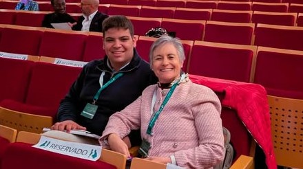 Leonor Fechas, Diretora Executiva do Centro de Educação e Desenvolvimento Santa Catarina, partilhou experiências e o trabalho desenvolvido pela Instituição na sessão “A Escola Inclusiva e a Multiculturalidade”. O evento contou, ainda, com a participação de Sérgio Cotas, educando e representante do Conselho de Jovens da Casa Pia de Lisboa.